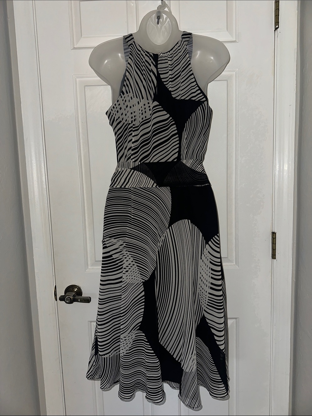 Ann Taylor Flowy Silk Dress - Picture 2 of 13